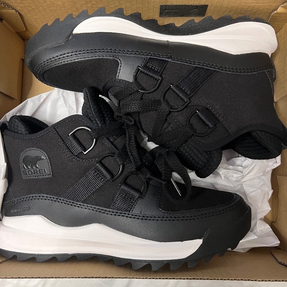 SOREL ONA RMX CHUKKA WP - Picture 1 of 5